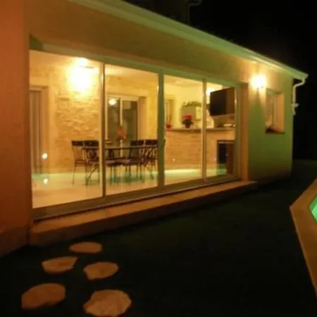 D'hotes Le O Detente Bed & Breakfast